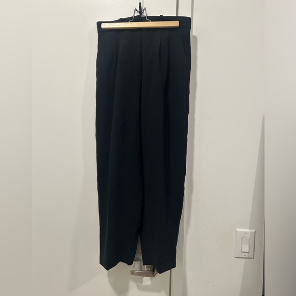 Black pants - Picture 9 of 10